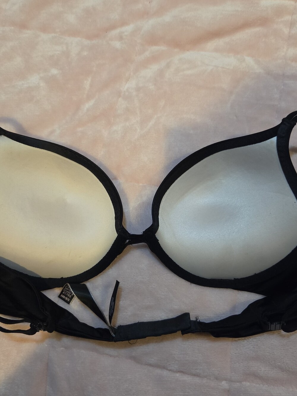 Victoria's Secret Very Sexy Push Up Bra Black With Bling | 34B - Picture 5 of 6